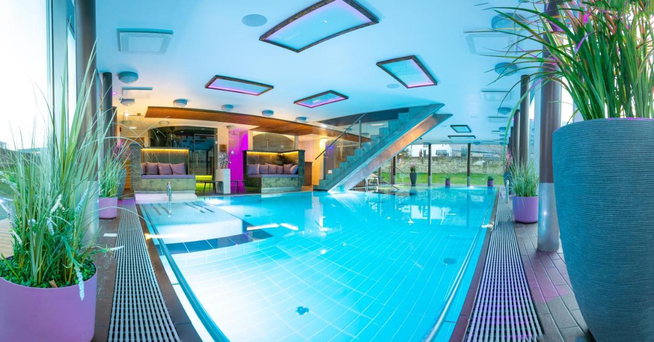 Johan Design & Spa Hotel Kuressaare Exterior photo