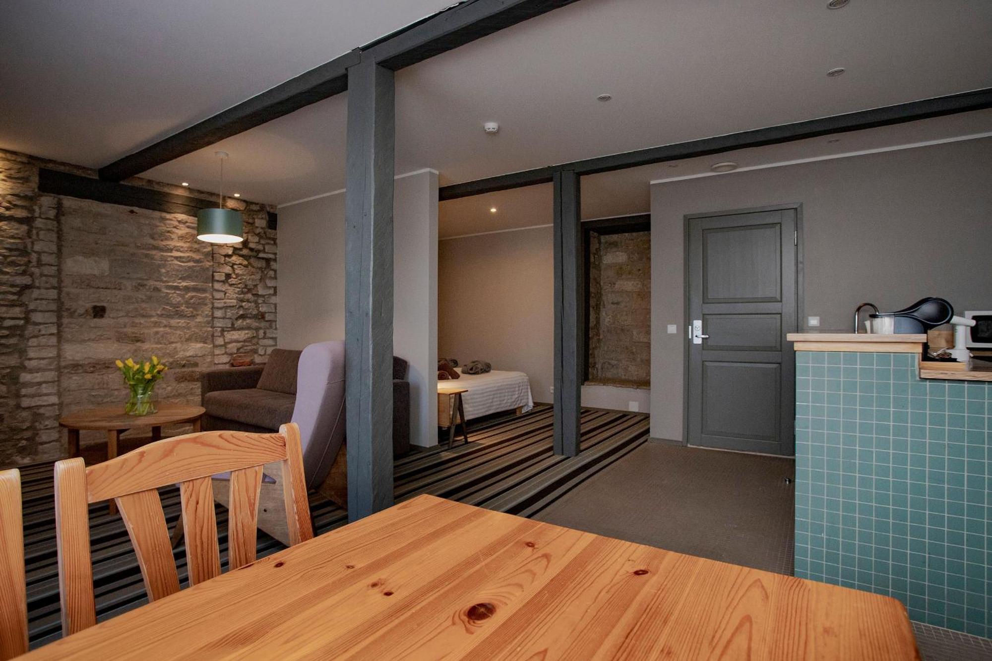 Johan Design & Spa Hotel Kuressaare Room photo